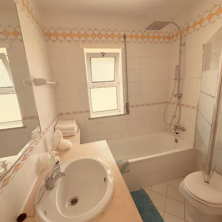 Bellavista Modern Comfort, 3 Balcony, Family With Wi-fi * Albufeira