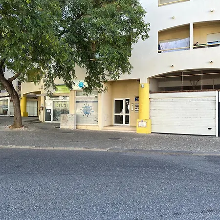 Bellavista Modern Comfort, 3 Balcony, Family With Wi-fi * Albufeira